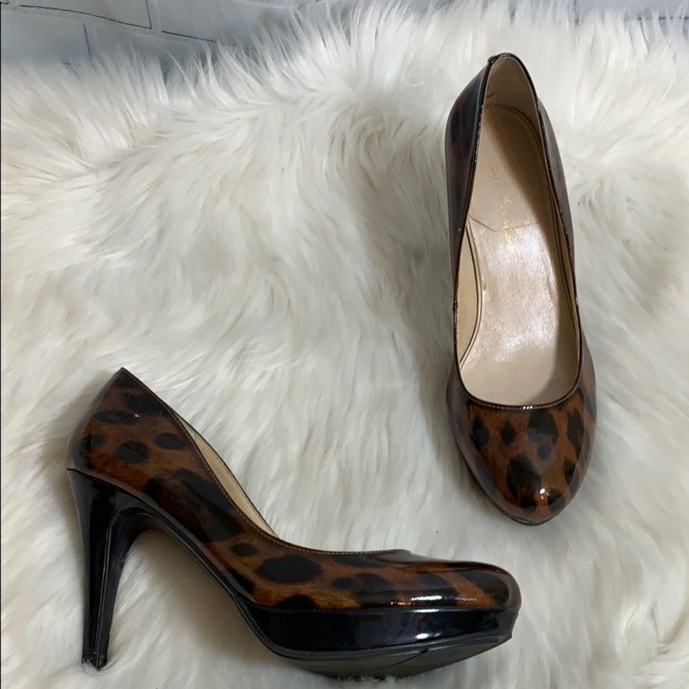 Marc Fisher Sydney Platform Patent Heels Size 6